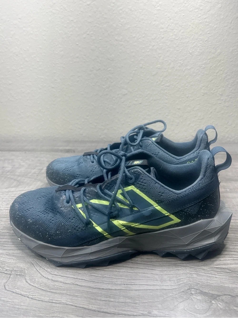 New Balance Shando Trail Running Shoes Navy Lime Green Sneakers Size 9